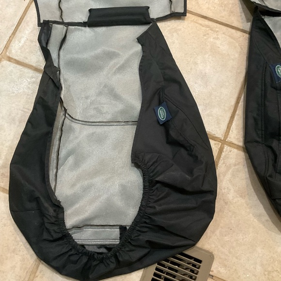 Range Rover Land Rover 2018-2022 Black/Ebony Waterproof Rear Seat Cover Like New - Picture 12 of 16